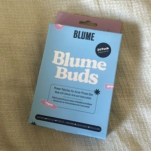 Blume Buds Power Patches for acne prone skin